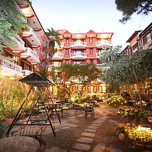 Nirvana Garden Hotel